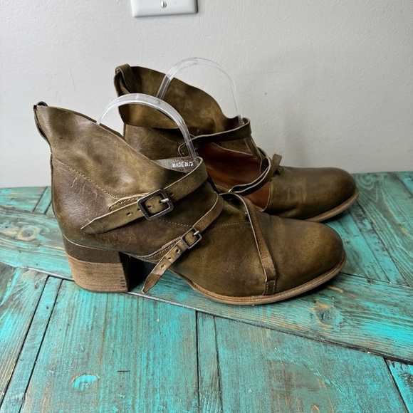 A.S. 98 Strappy Closed Toe Shoe Size 41 - Picture 2 of 11